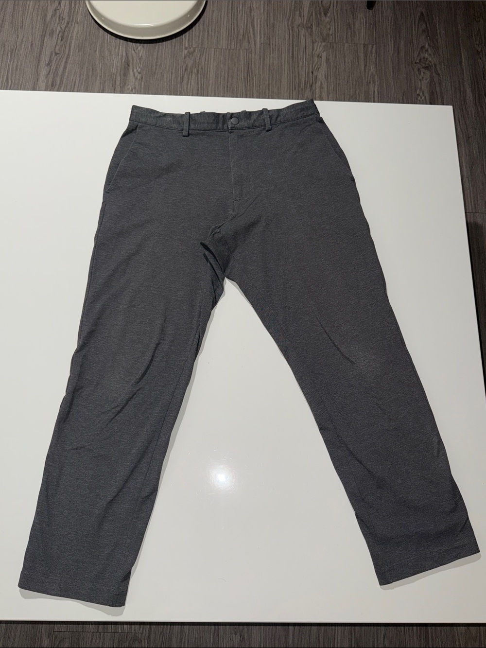 Uniqlo Men's Charcoal Gray Chinos size 30
